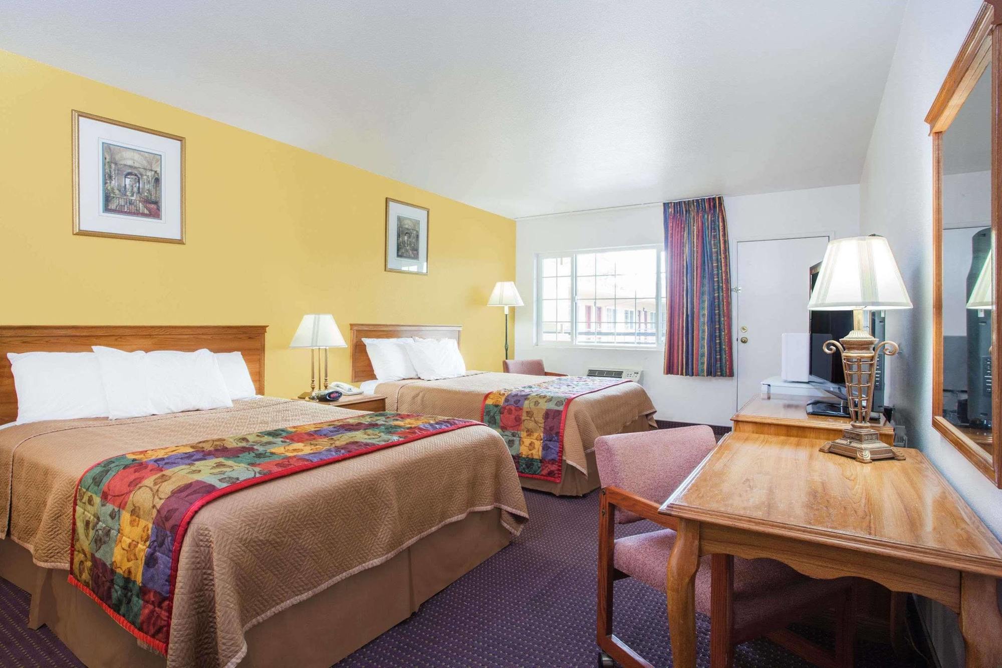 Travelodge By Wyndham Walla Walla Dış mekan fotoğraf